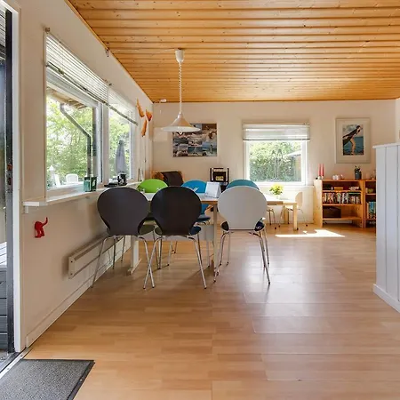 Semesterbostad Two-bedroom Holiday In *