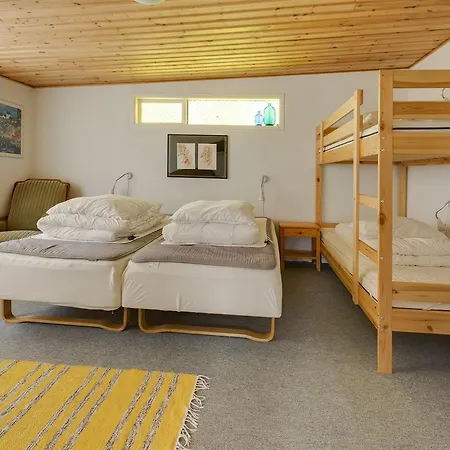 Two-bedroom Holiday In * Hals